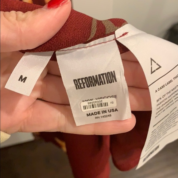 Reformation burgundy floral dress - Picture 4 of 5